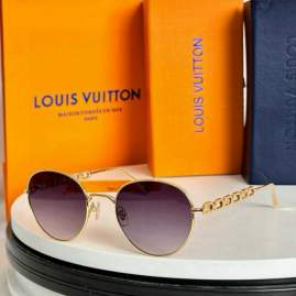 Picture of Louis Vuitton Sunglasses _SKUfw74861347fw